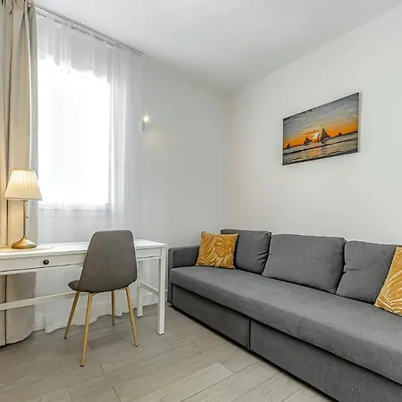 2-bed Amazing Ocean View 公寓 阿德耶